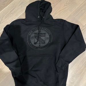 WEBLEEDBLUE.COM New York Rangers Tonal Big Logo Pullover Hoodie MEDIUM